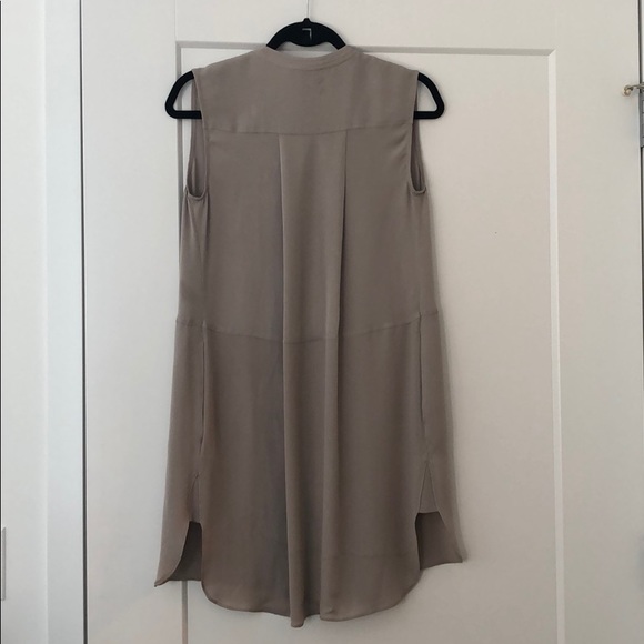 Aritzia | Wilfred | Button Down Silk - Picture 3 of 5